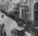 Público esperando en la puerta del Ateneo de Madrid para escuchar a Unamuno. 1922